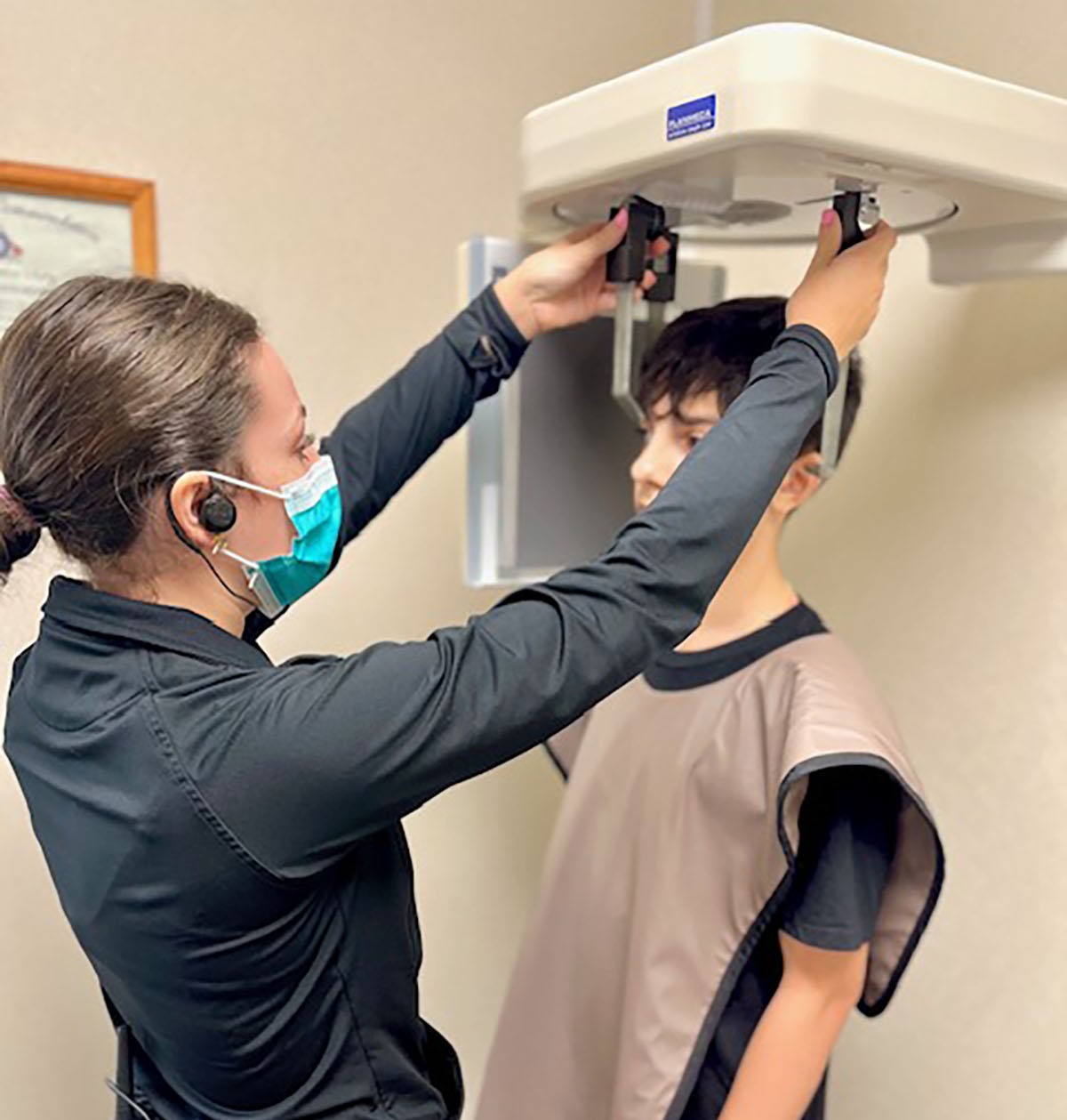 patient getting x ray